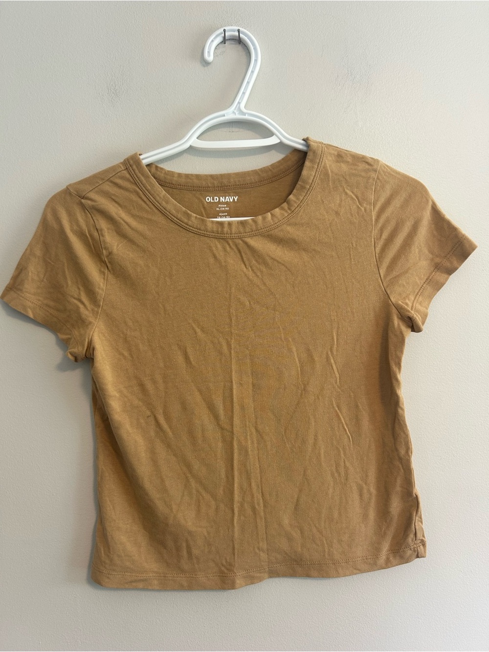 Old Navy youth 14/16 tan brown Short Sleeve “fitted” Crewneck Tshirt